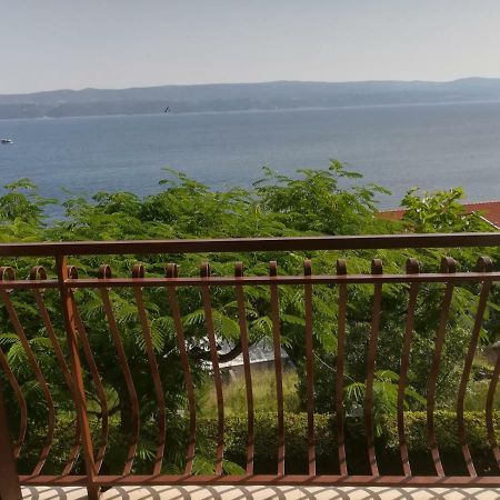Apartmani Ujdur Omiš Zewnętrze zdjęcie