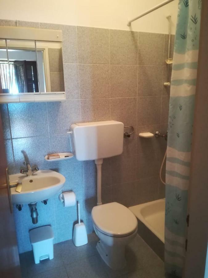 Apartmani Ujdur Omiš Zewnętrze zdjęcie