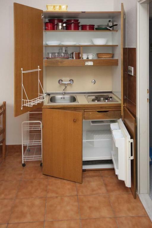 Apartmani Ujdur Omiš Zewnętrze zdjęcie