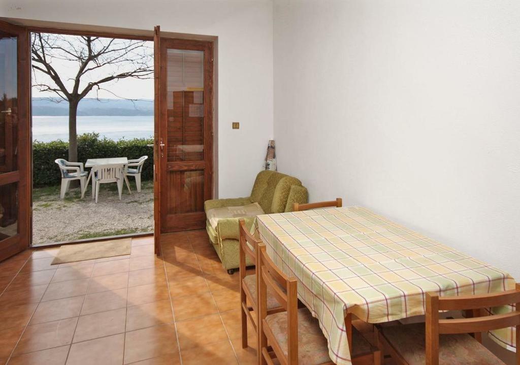 Apartmani Ujdur Omiš Zewnętrze zdjęcie